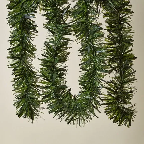 2m Bushy Tinsel Garland - Green
