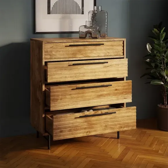 4-Drawer Chest with Ribbed Detail - Wood