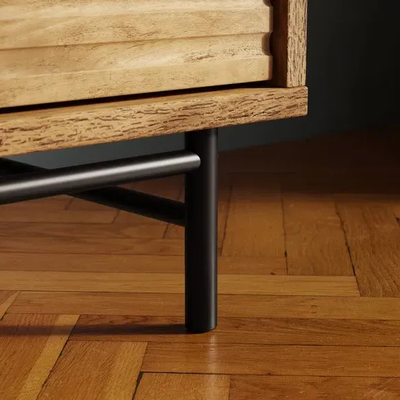 4-Drawer Chest with Ribbed Detail - Wood
