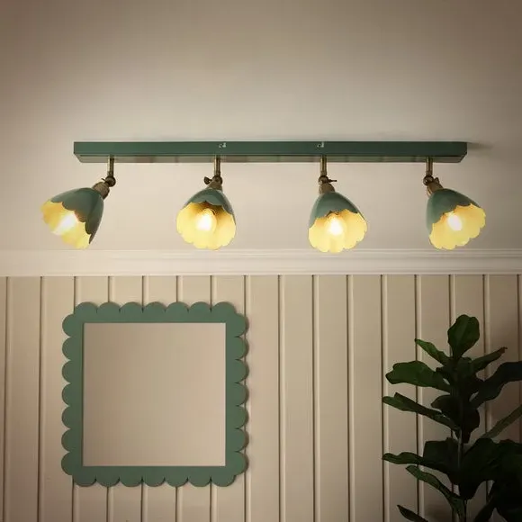 4-Light Spotlight Bar Adjustable - Lilypad, Metal