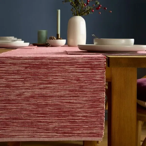 4-Piece Placemat Set with Runner - Red, Cotton
