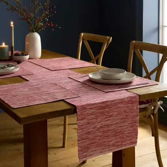 4-Piece Placemat Set with Runner - Red, Cotton