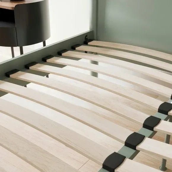 4-Poster Bed Frame with Turned Posts - Lilypad