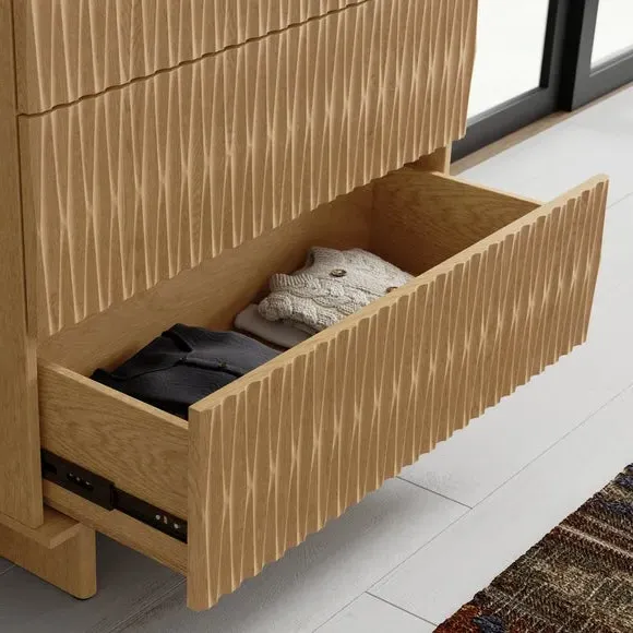 5-Drawer Chest with Push Open - Light Oak, Wood