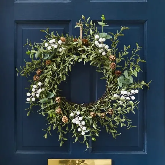 55cm Artificial Mistletoe Wreath - Green image