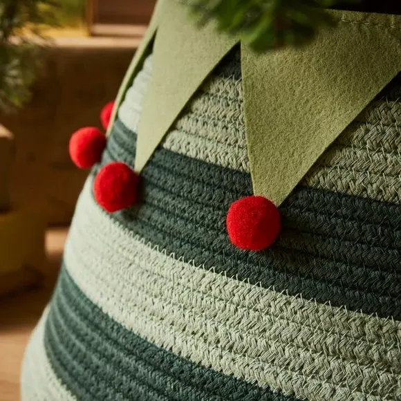 55cm Tree Skirt with Elf Design - Green, Knitted