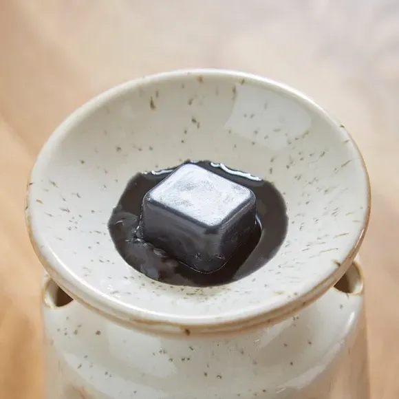 6-Piece Wax Melts Set - Oud & Amber Scent