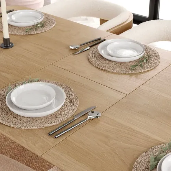 6-Seater Extendable Dining Table - Light Oak, Wood