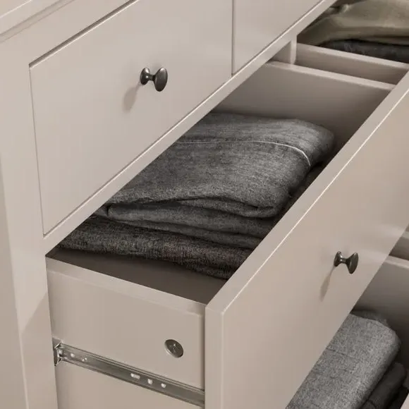 7-Drawer Chest with Metal Handles - Natural