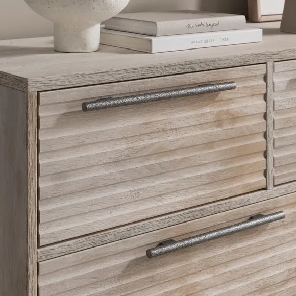 7-Drawer Chest with Metal Handles - Whitewash