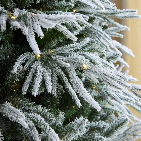 7ft Pre-lit Flocked Christmas Tree - Green