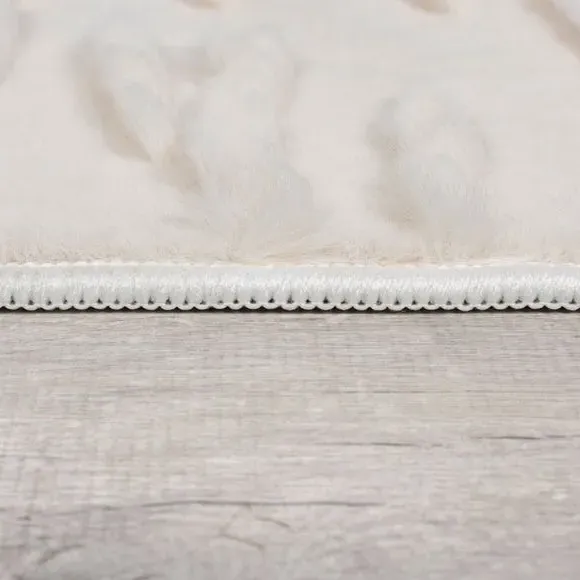 Abstract Rug with High-Low Pile - Ivory, Faux Fur