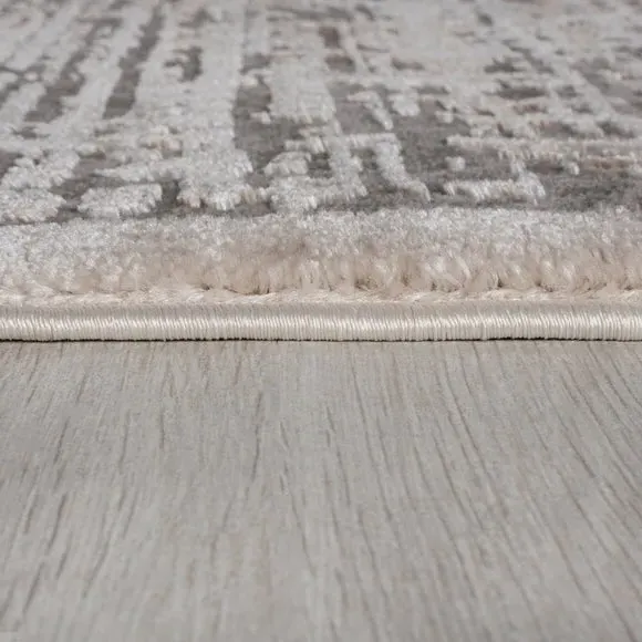 Abstract Rug with Metallic Shimmer - Silver