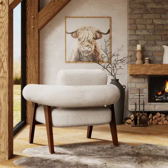 Accent Chair with Curved Design - Cream, Borg