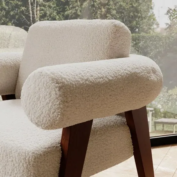 Accent Chair with Curved Design - Cream, Borg