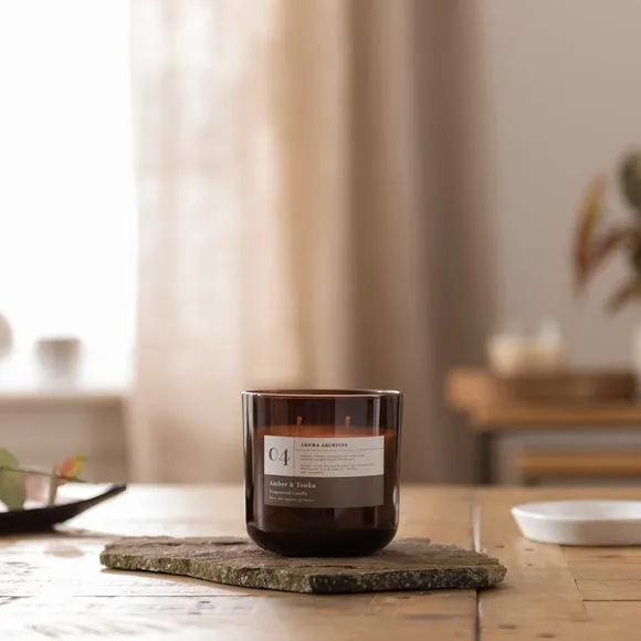 Amber & Tonka Scented Candle - Brown