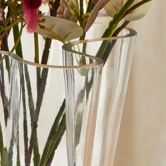 Artificial Hydrangea Arrangement - Purple, Glass