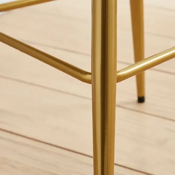 Bar Stool with Curved Back - Ivory, Boucle