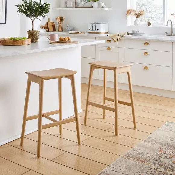 Bar Stool with Easy Assembly - Oak, Wood