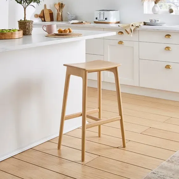 Bar Stool with Easy Assembly - Oak, Wood