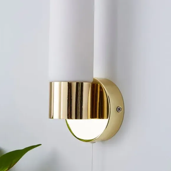 Bathroom Wall Light with Pull Cord - Brass