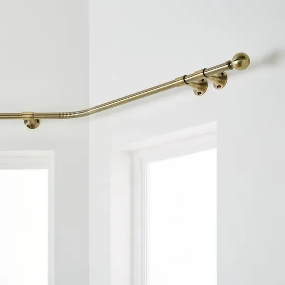 Bay Curtain Pole with Eyelet - Antique Brass, Metal image