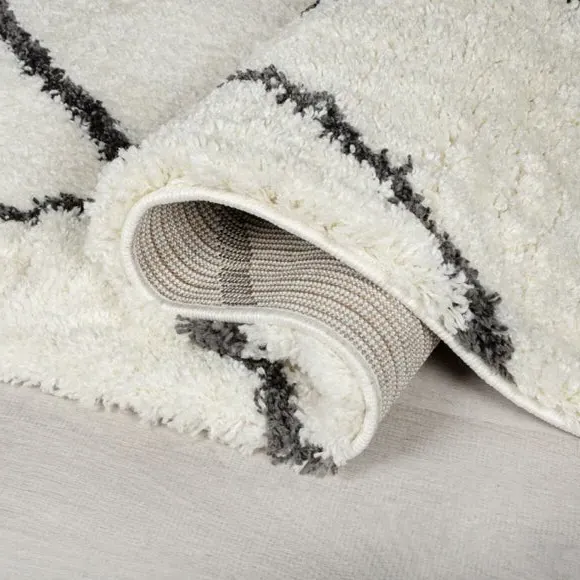 Berber Rug with Shaggy Pile - White, Polypropylene