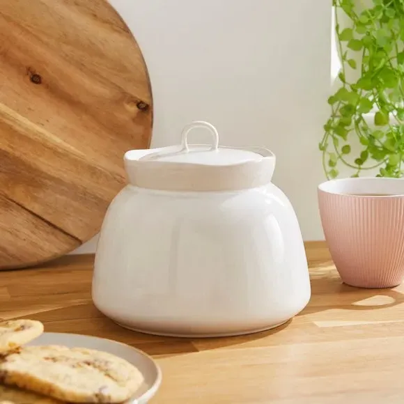 Biscuit Jar with Lid - White, Stoneware image