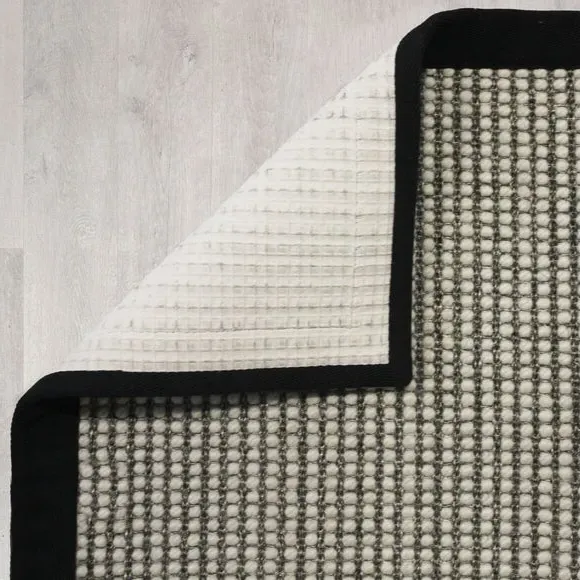 Bobble Stair Runner with Dot Border - Black