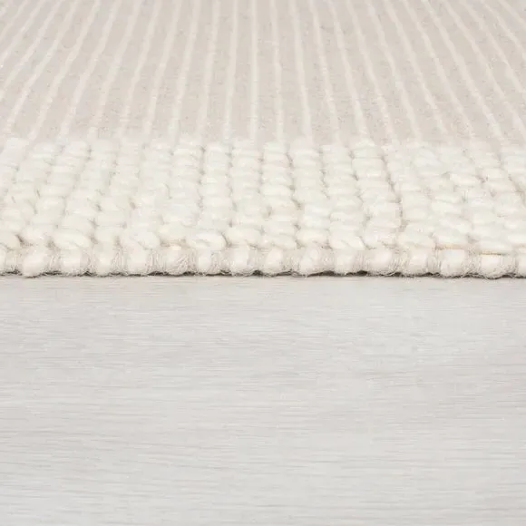 Border Rug with Bobbled Effect - Ivory, Wool