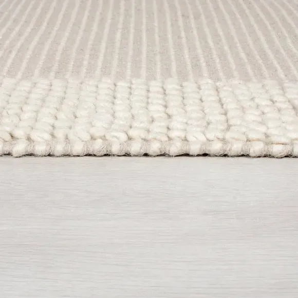 Border Runner Rug with Bobbled Effect - Ivory, Wool