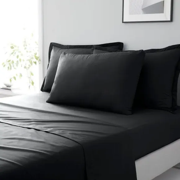 Box Pillowcase - Black, Cotton image