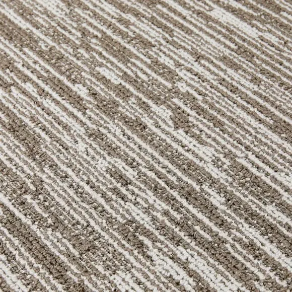 Broken Stripe Utility Mat - Natural