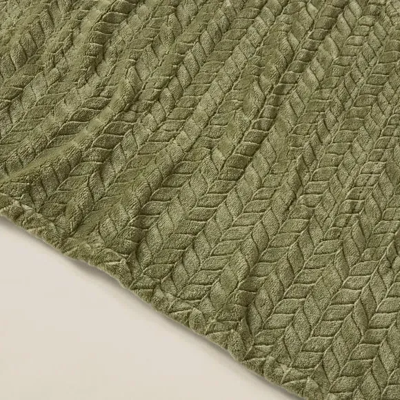 Cable Knit Electric Throw Blanket - Olive, Fleece