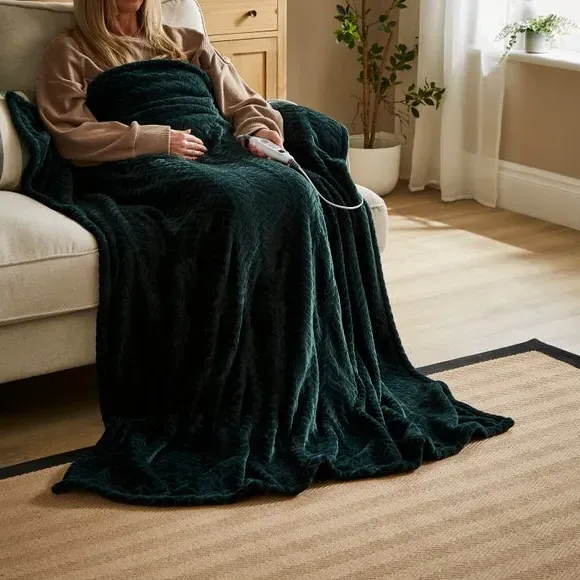 Cable Knit Electric Throw - Bottle Green, Fleece image