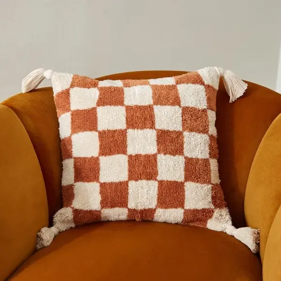 Checkerboard Cushion Cover - Butterscotch, Knitted image