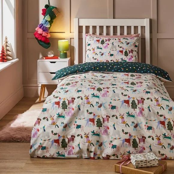 Christmas Dogs Quilt Cover Set - Polycotton image