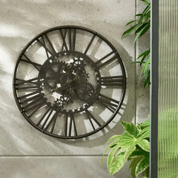 Circular Wall Clock with Roman Numerals - Black