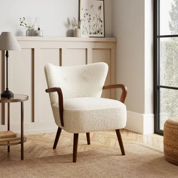 Cocktail Chair with Wooden Arms - Ivory, Borg image