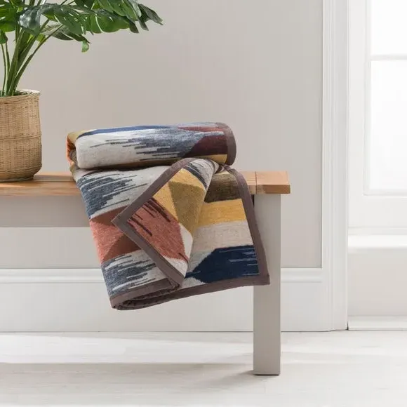 Cotton Blanket with Abstract Print - Multicolor