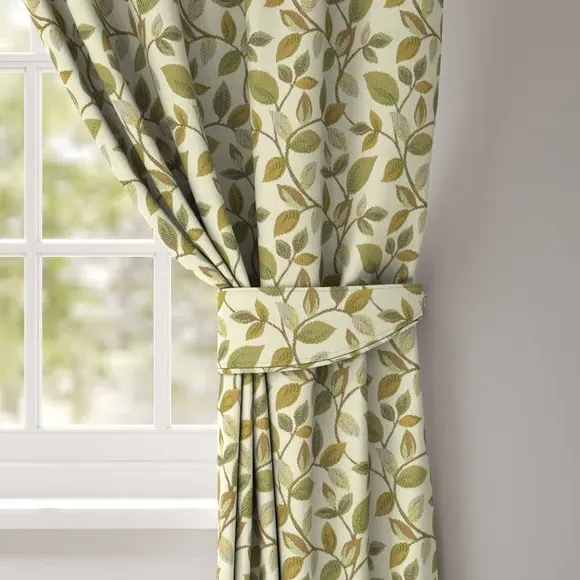 Curtain Tieback with Leaf Design - Green