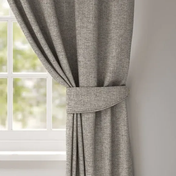 Curtain Tieback with Plain Edge - Titanium