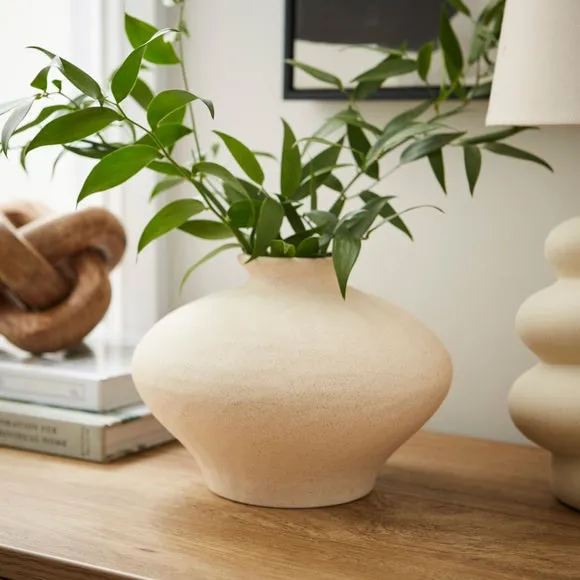 Curved Ceramic Vase - Cream, Ceramic image