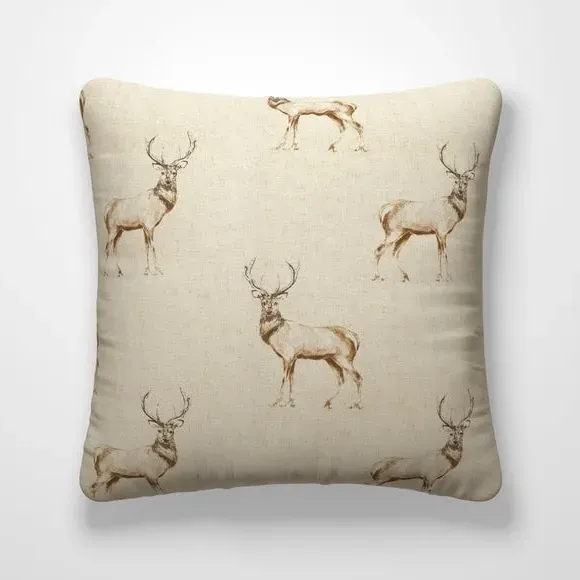 Cushion Cover with Deer Design - Spey Deers