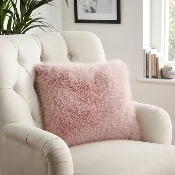 Cushion Cover with Faux Fur - Blush, Polyester image