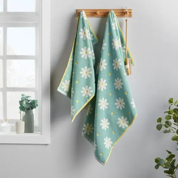 Daisy Pattern Bath Towel - Blue, Cotton