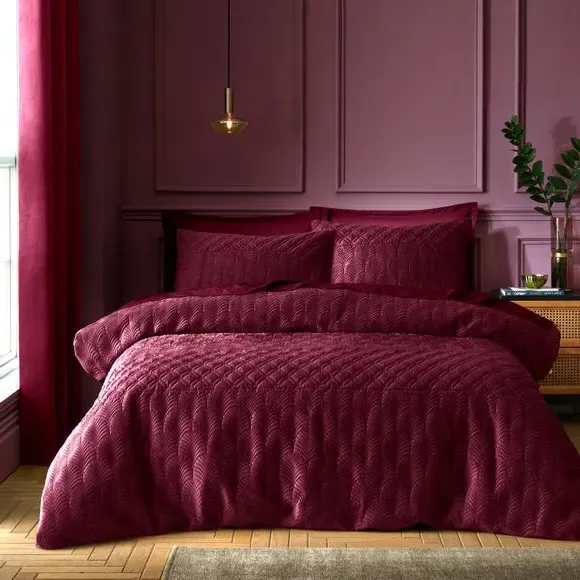 Deco Duvet Cover & Pillowcase Set - Red, Polyester