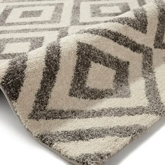 Diamond Pattern Rug - Grey, Dense Pile