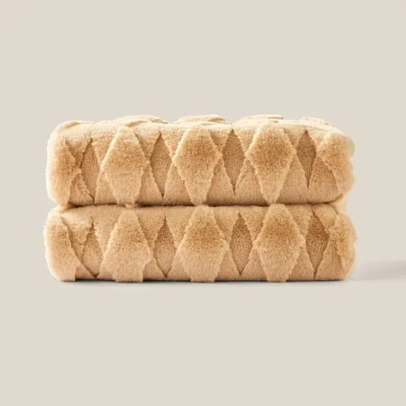 Diamond Throw Blanket - Sand, Faux Fur
