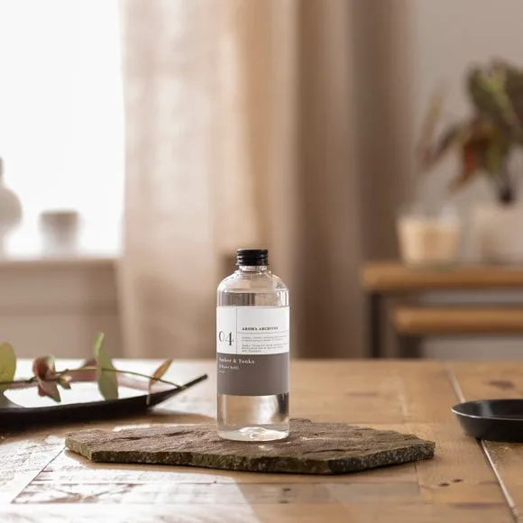 Diffuser Refill - Amber and Tonka Fragrance image